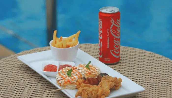 Aperitivos à Beira da Piscina