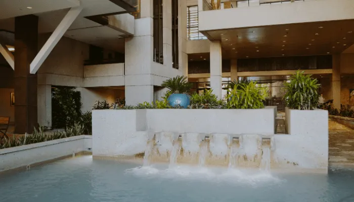 pool water features