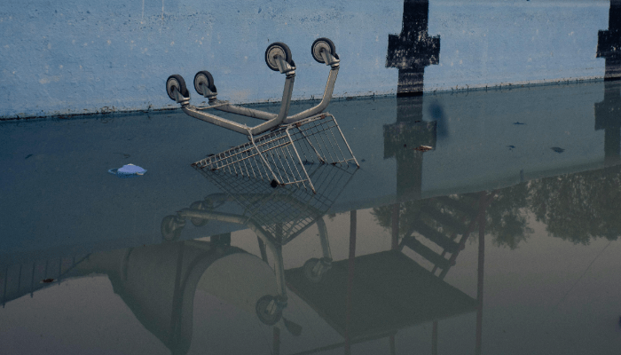 cleaning a swimming pool