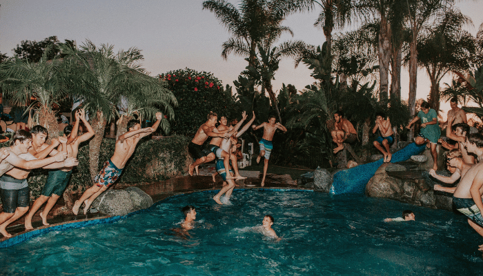 Como Organizar uma Festa na Piscina