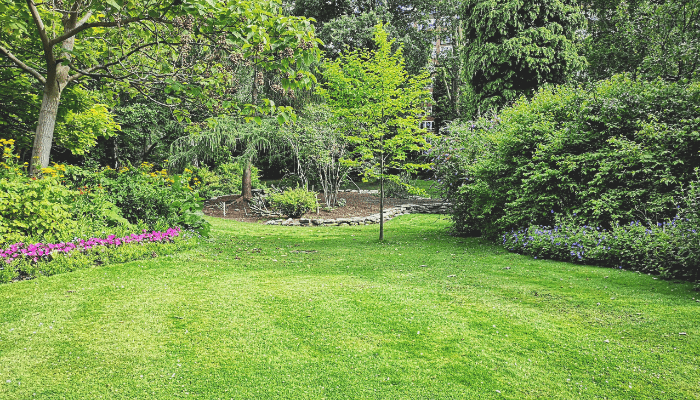 how to lay artificial lawn