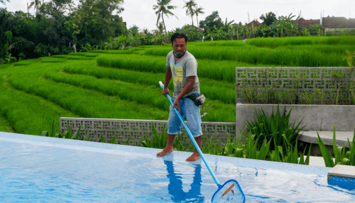 how to clean a pool without vacuum